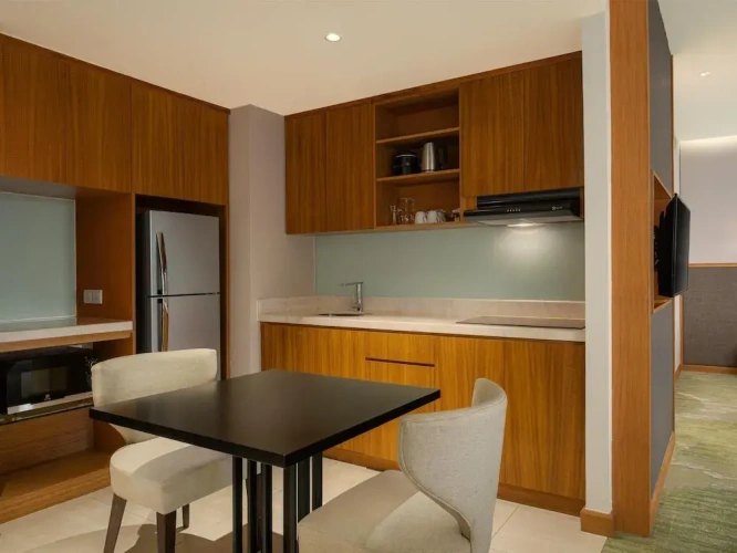 Suite with balcony and with golf view