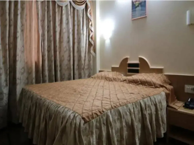 Hotel Karan Palace