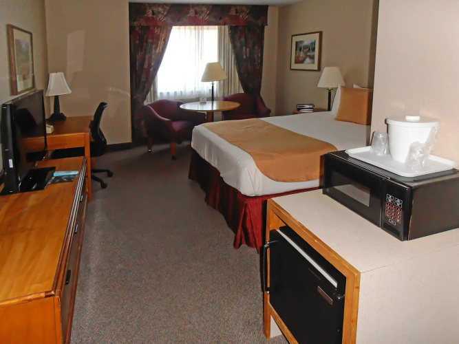 Clarion Inn