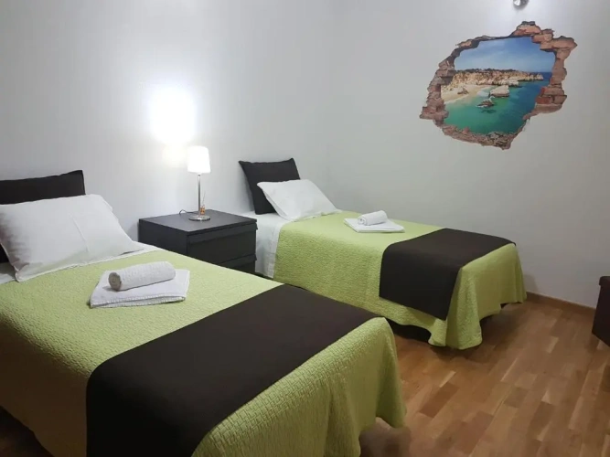 2 Bedrooms Apartment