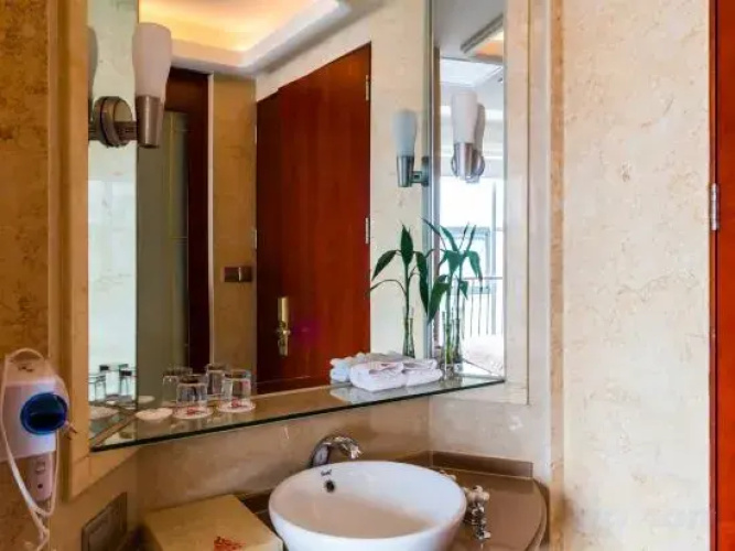 Aoti Hotel