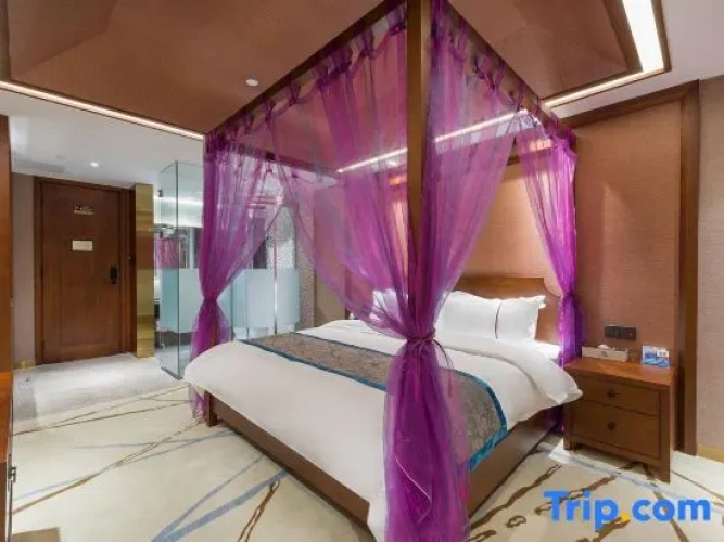Standard Double room with view