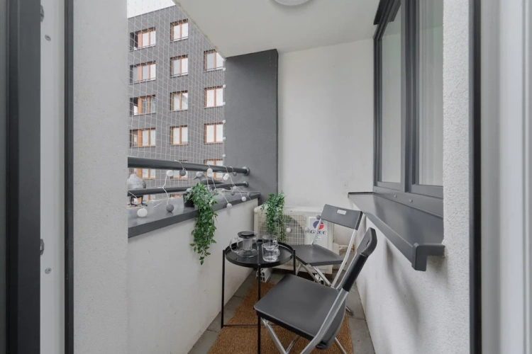 1 Bedroom Apartment with balcony