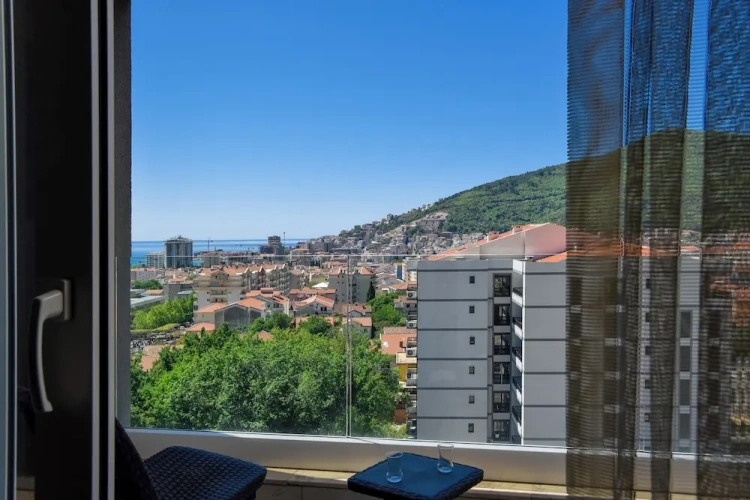 1 Bedroom Standard Apartment with balcony and with sea view
