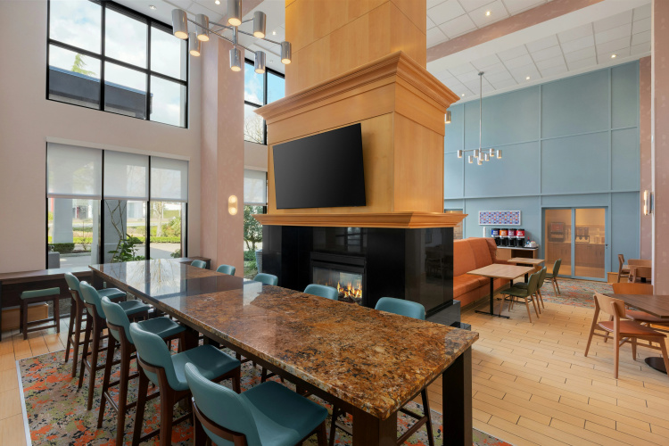 Hampton Inn & Suites by Hilton Langley-Surrey photo 34