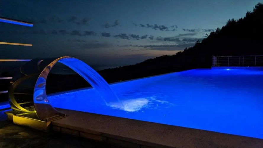 Tophill Altezza-13 - best view and pool