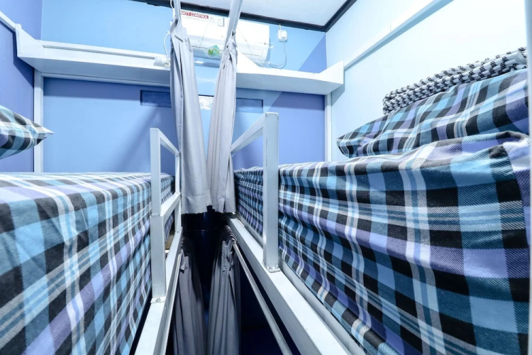 Alexiz Hostel
