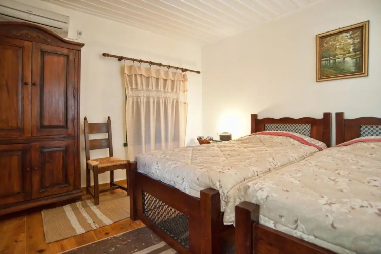 Alexandros Pension