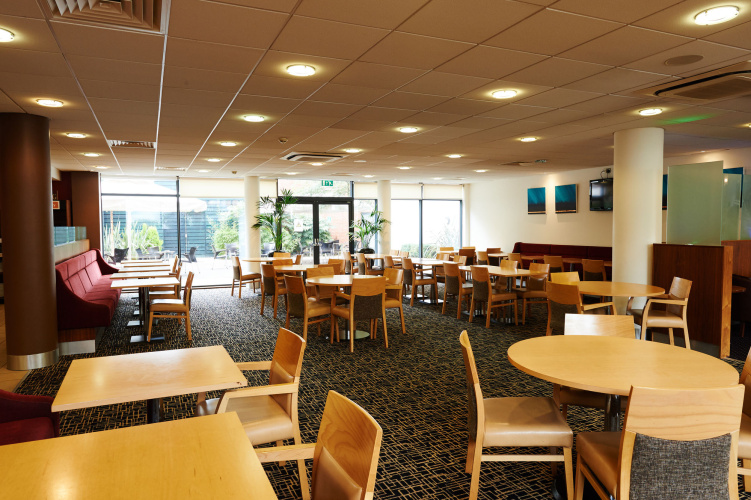 Holiday Inn Express Cheltenham Town Centre photo 27