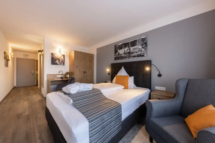 Deluxe Single room
