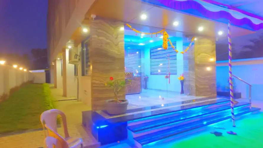 Hotel Keshav