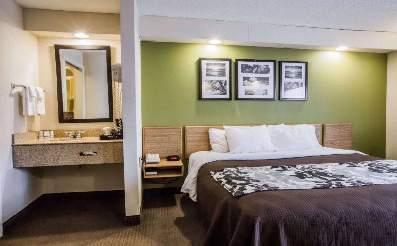Rodeway Inn Austell Six Flags