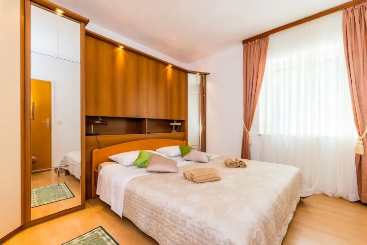Apartment Valonija