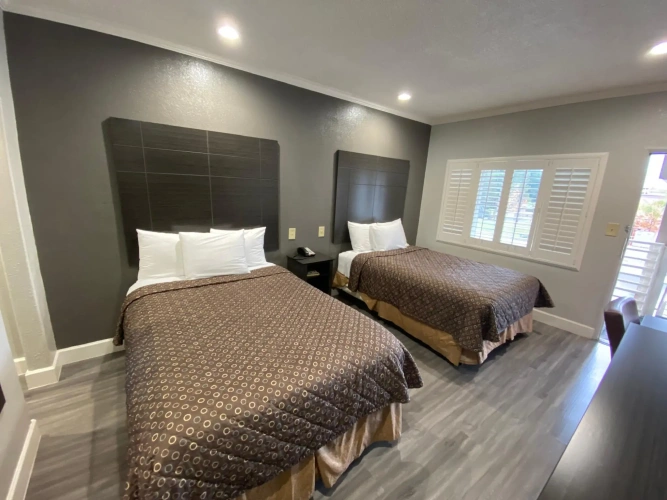 Deluxe Quadruple room