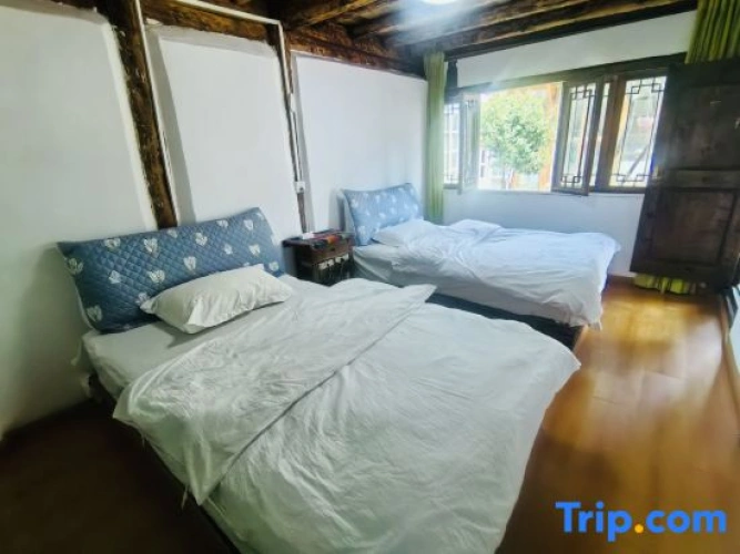Standard room with courtyard view