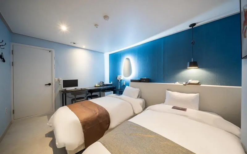 Uiwang Hotel Nine