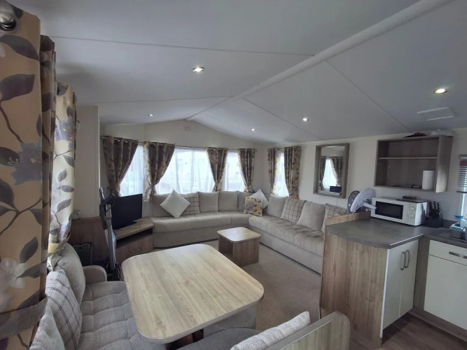 3-bed Caravan, Sleeps 8 With Pool