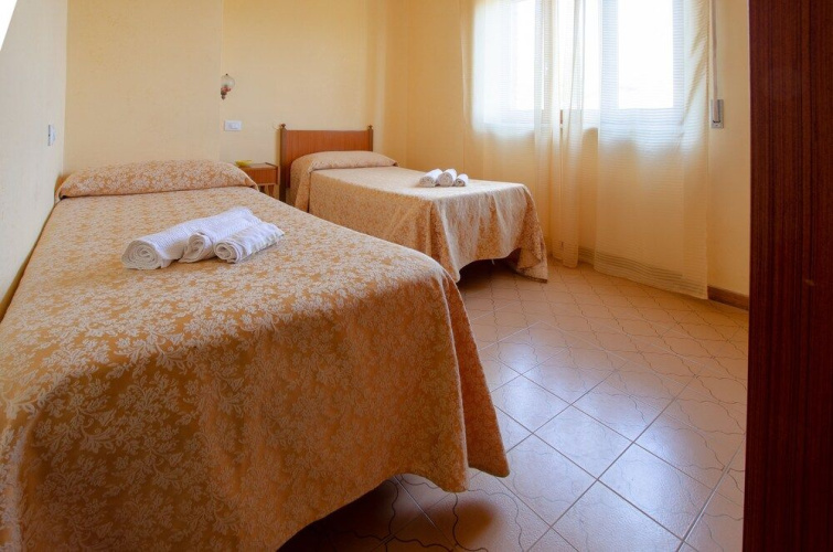 Hotel Holiday