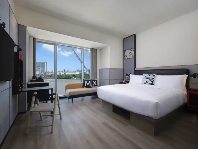 Moxy Ningbo Old Bund