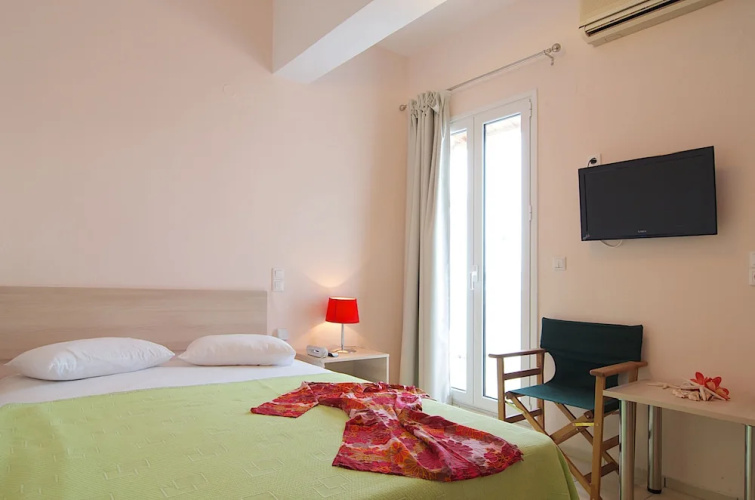 Blue Island Hotel