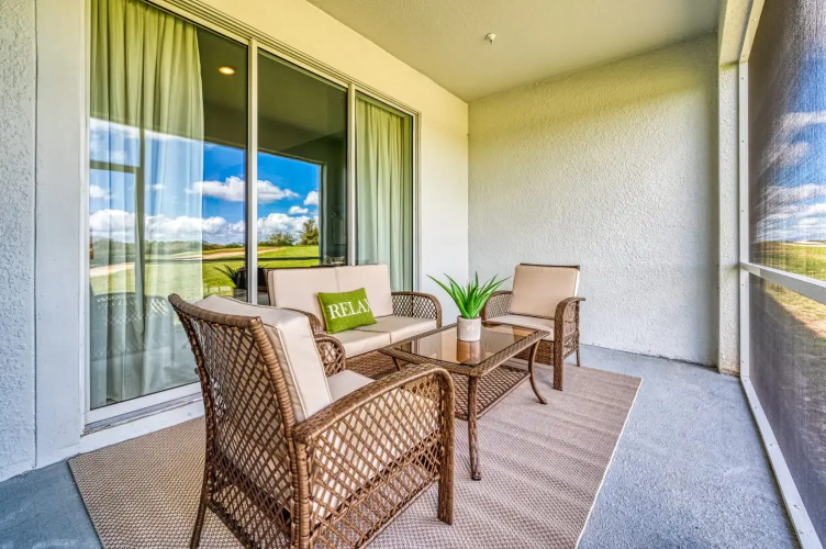 Super spacious apt in Champions Gate