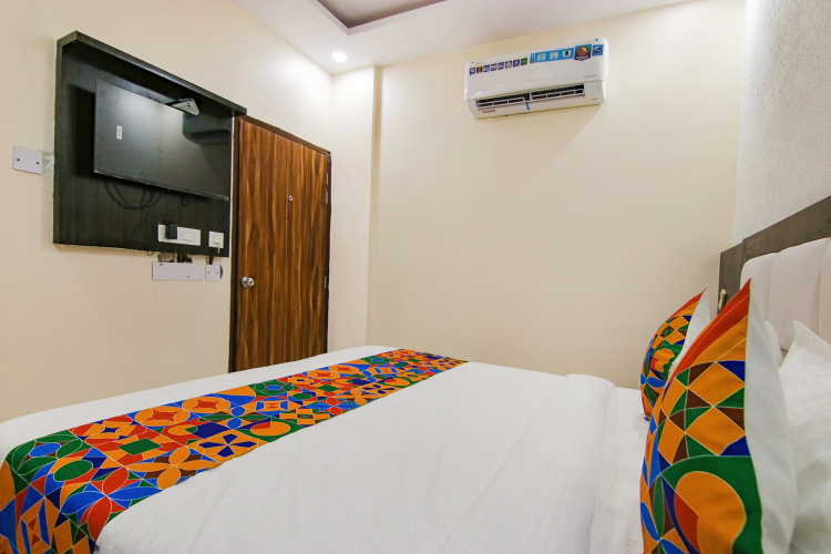 Fabhotel Palm Plaza