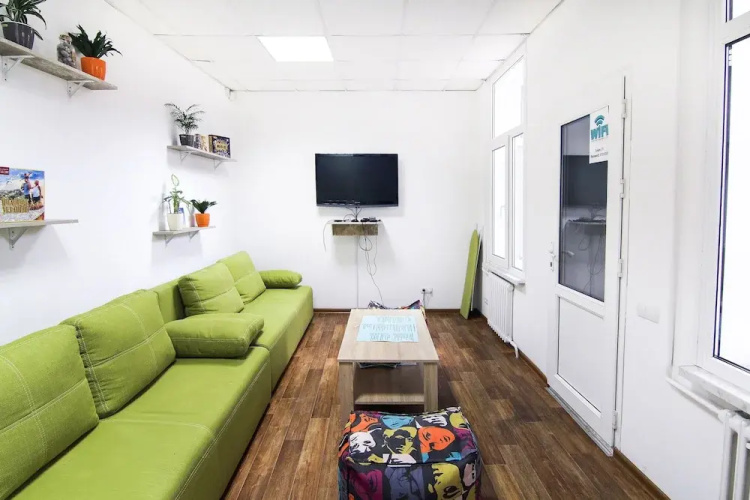 Hostel51