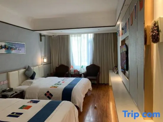 Standard Sextuple room