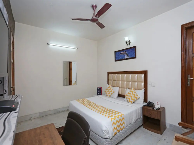 OYO 14445 Cyber Inn