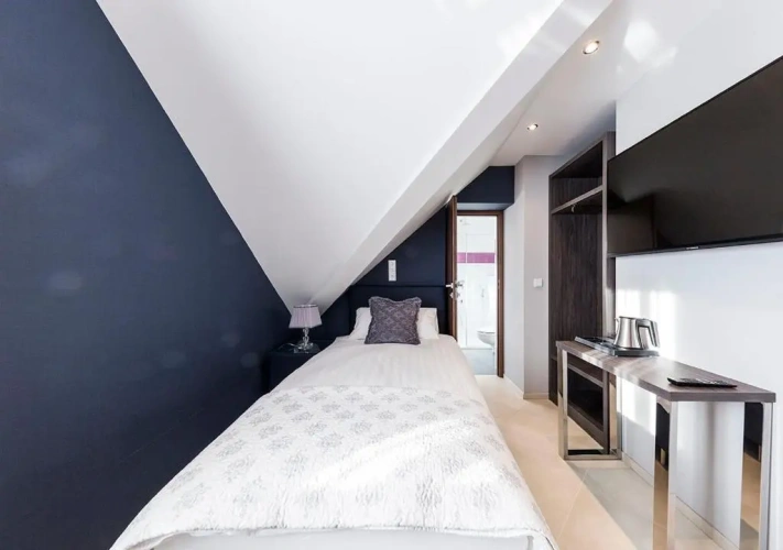 Standard Single room with balcony