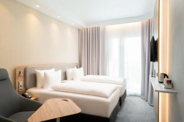 Standard Twin room with mountain view