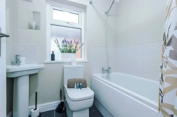 137 Watford Road