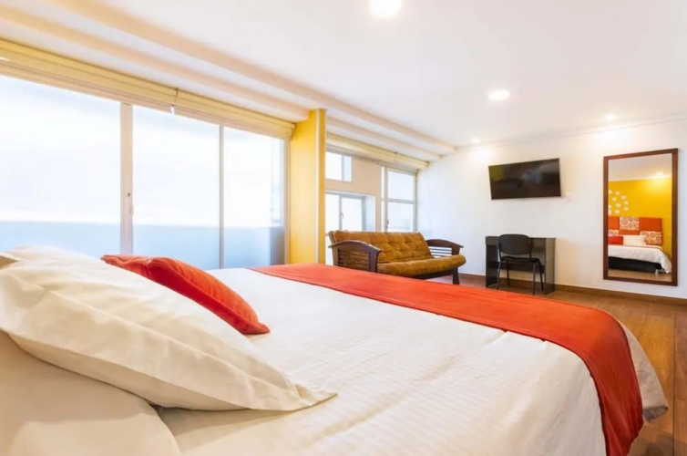 Casa Madrigal Hotel