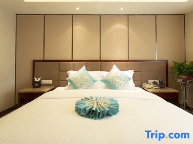 Standard Double Suite