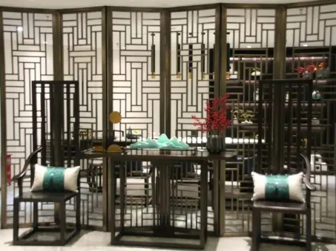 Longling Hotel