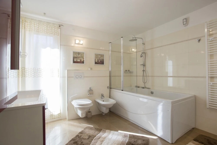 Luxury 5* Seaview Villa With 3 Rooms in Split, With Private Pool, Encl