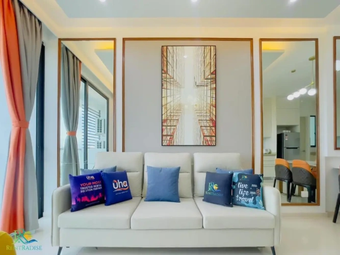 2 Bedrooms Apartment