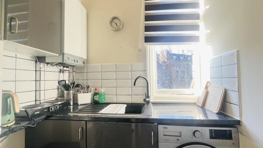 Impeccable 1 Bedroom Flat in Central London