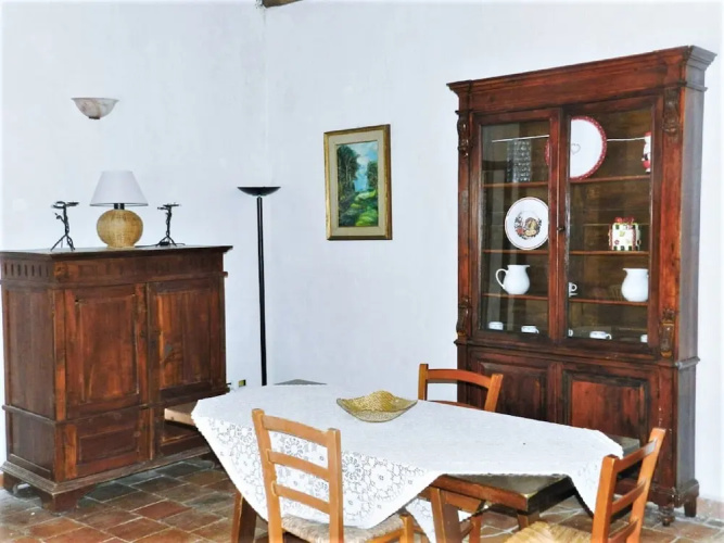 Delightful Holiday Home in Fulgatore With Swimming Pool