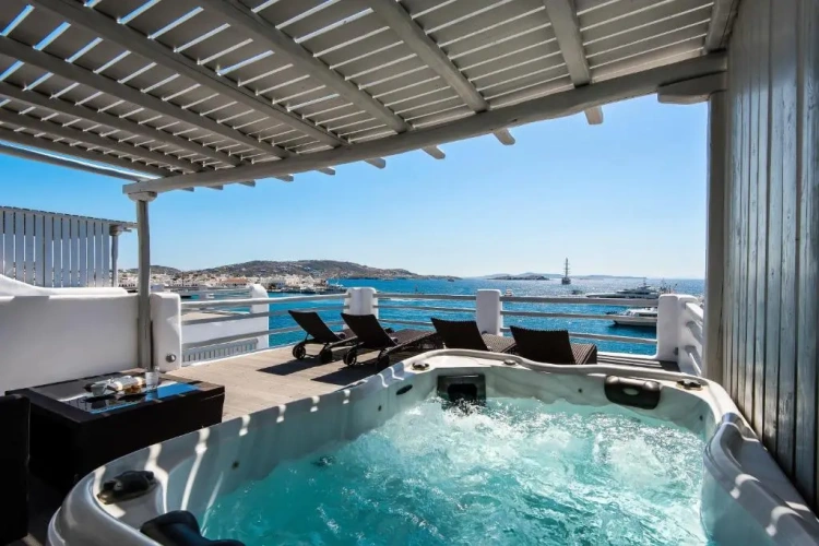 2 Bedrooms Suite with sea view
