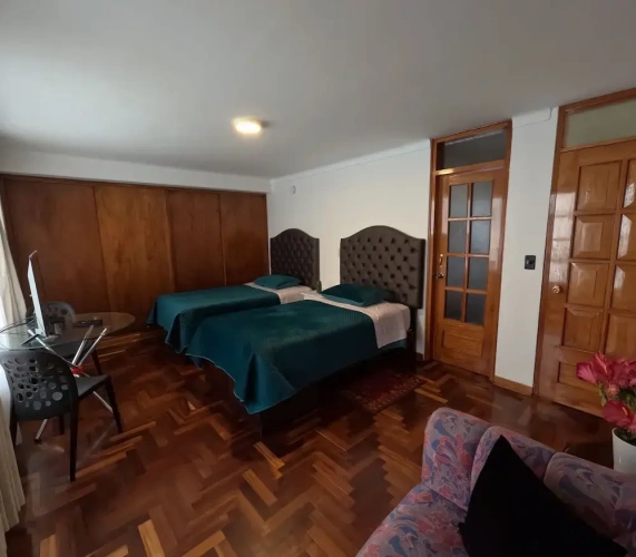 Standard Twin Family room with courtyard view