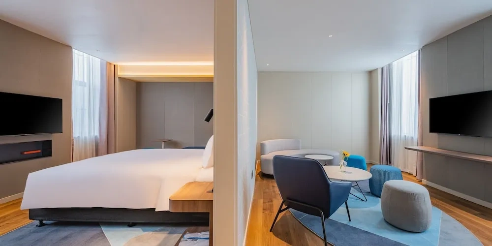 1 Bedroom Single Suite