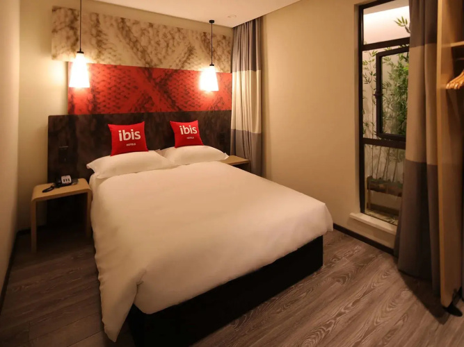 Ibis Shanghai Changshou