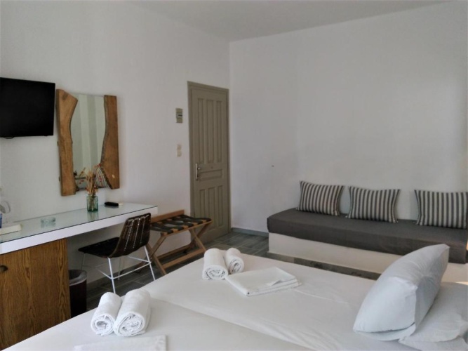 Superior Double room with partial sea view
