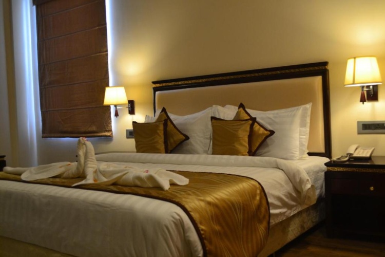 Premier room
