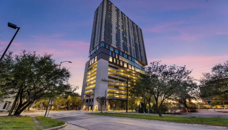 Sentral Forme Houston - Houston, TX