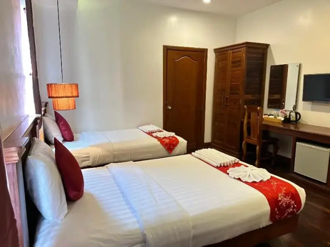 Deluxe Twin room with balcony