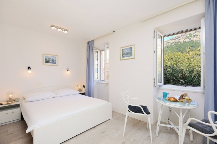1 Bedroom Studio