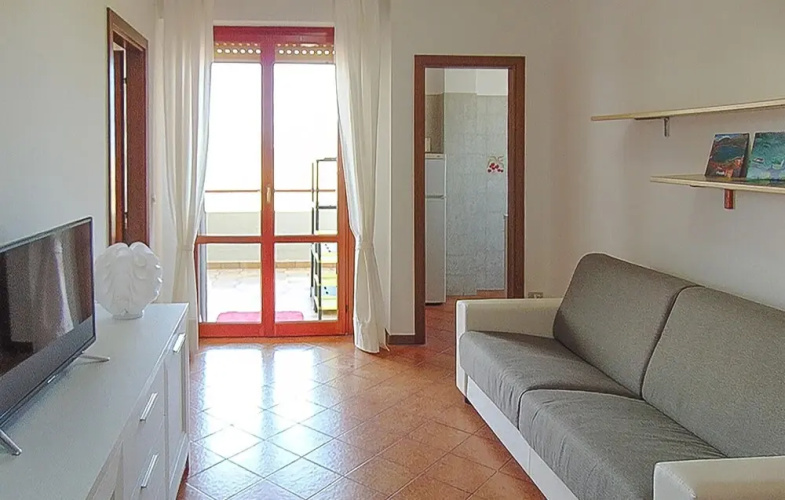 Nice Apartment in Villa Rosa TE With 1 Bedrooms