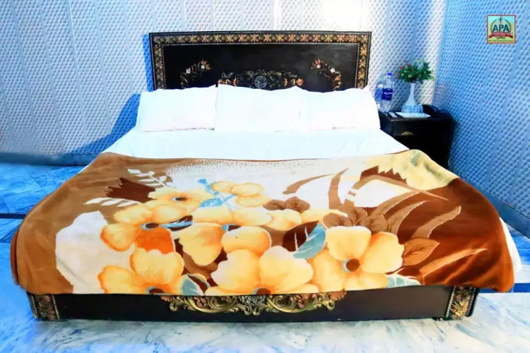 Royal INN Guest House